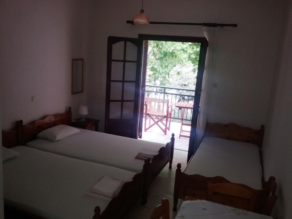 Paparizou Apartments Коккінон-Нерон Екстер'єр фото